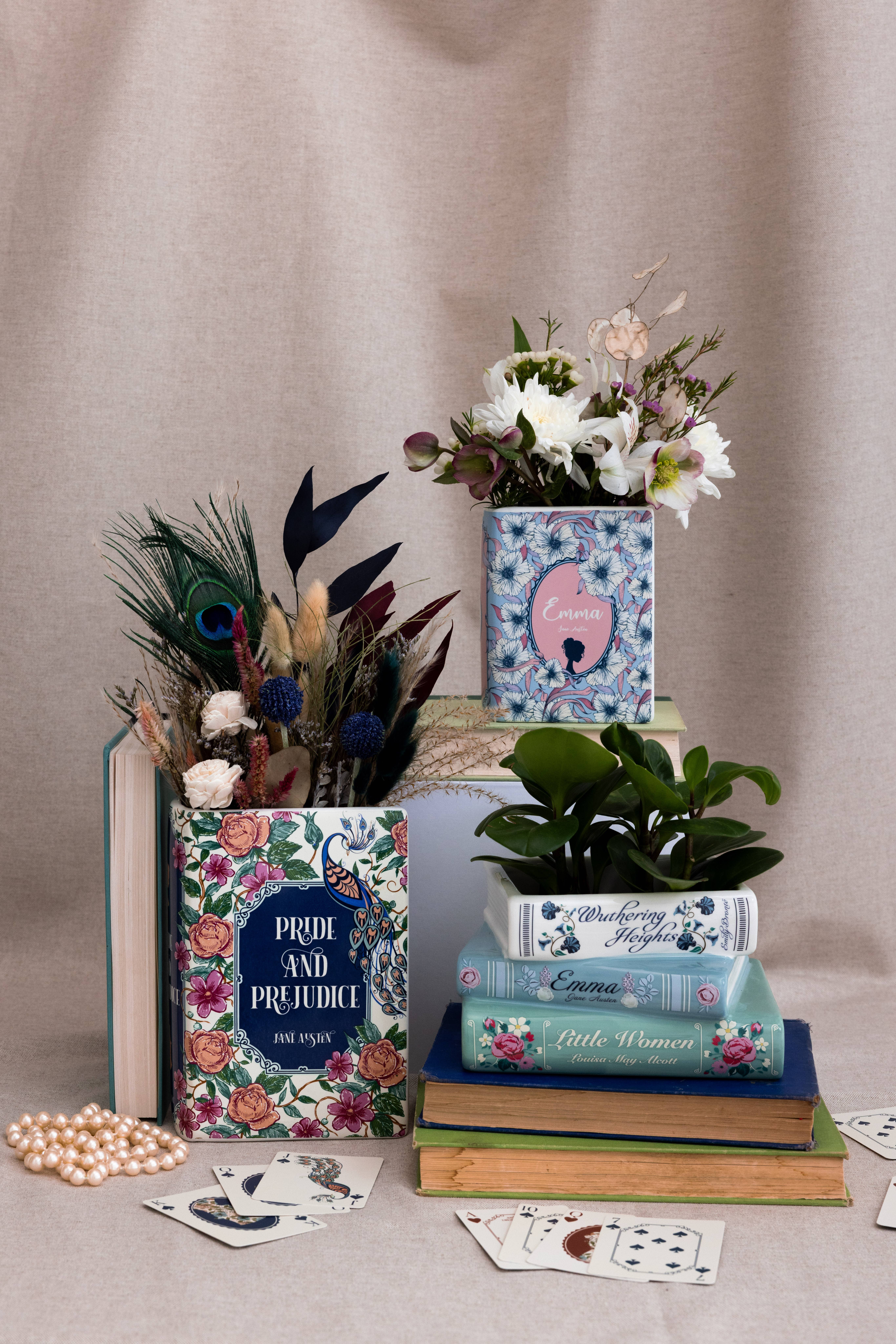 Steel Mill and Co. - Wholesale Decorative Tabletop Object - Planter, Stacked Books1