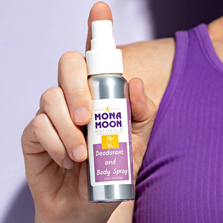 Déodorant et spray pour le corps pour la vente par Mona Moon Naturals