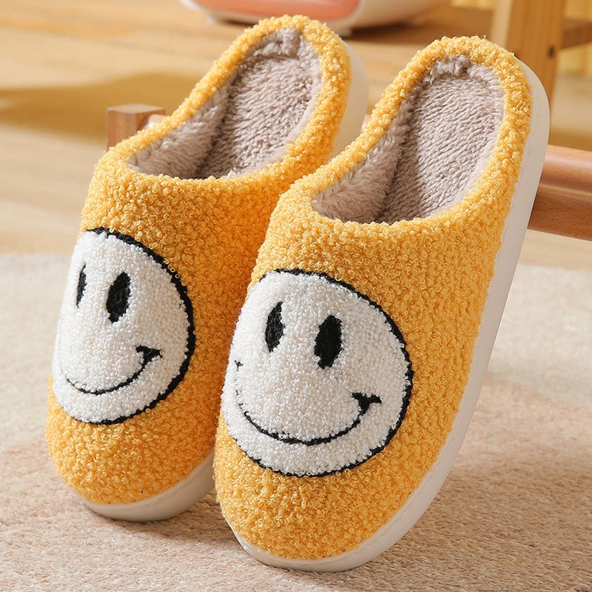 ACCITY - Wholesale Slippers - Women's - Cute Cartoon Smiling Face Fabric Slippers_CWSHS02542