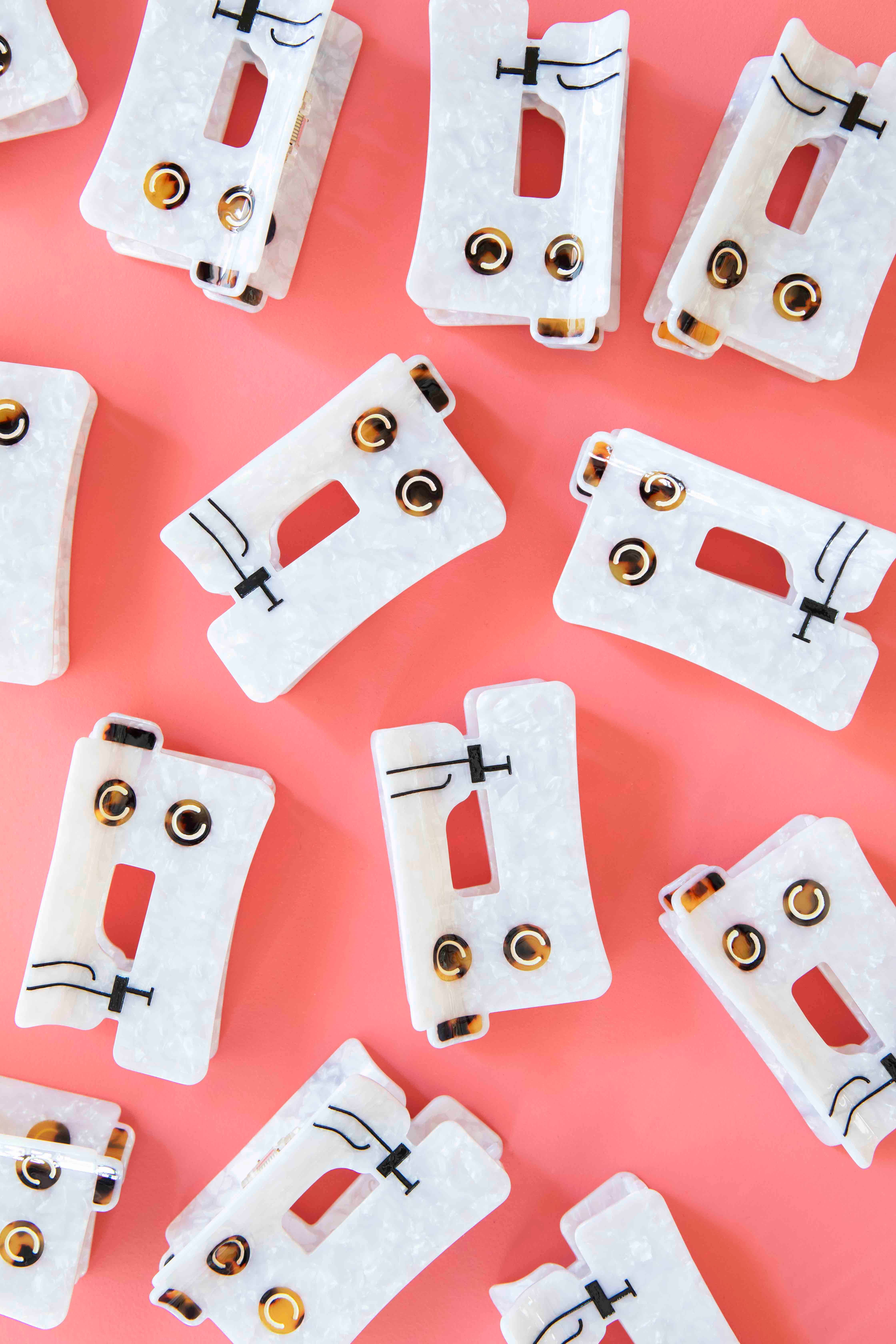 Sarah Hearts - Wholesale Hair Clip - Women's - Sewing Machine Hair Claw Clip2