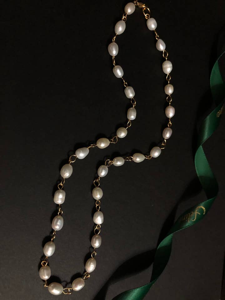 Zuleika Figaro Chain Süßwasserperlenkette für den Großhandel von Feline Jewelry Studio Universe