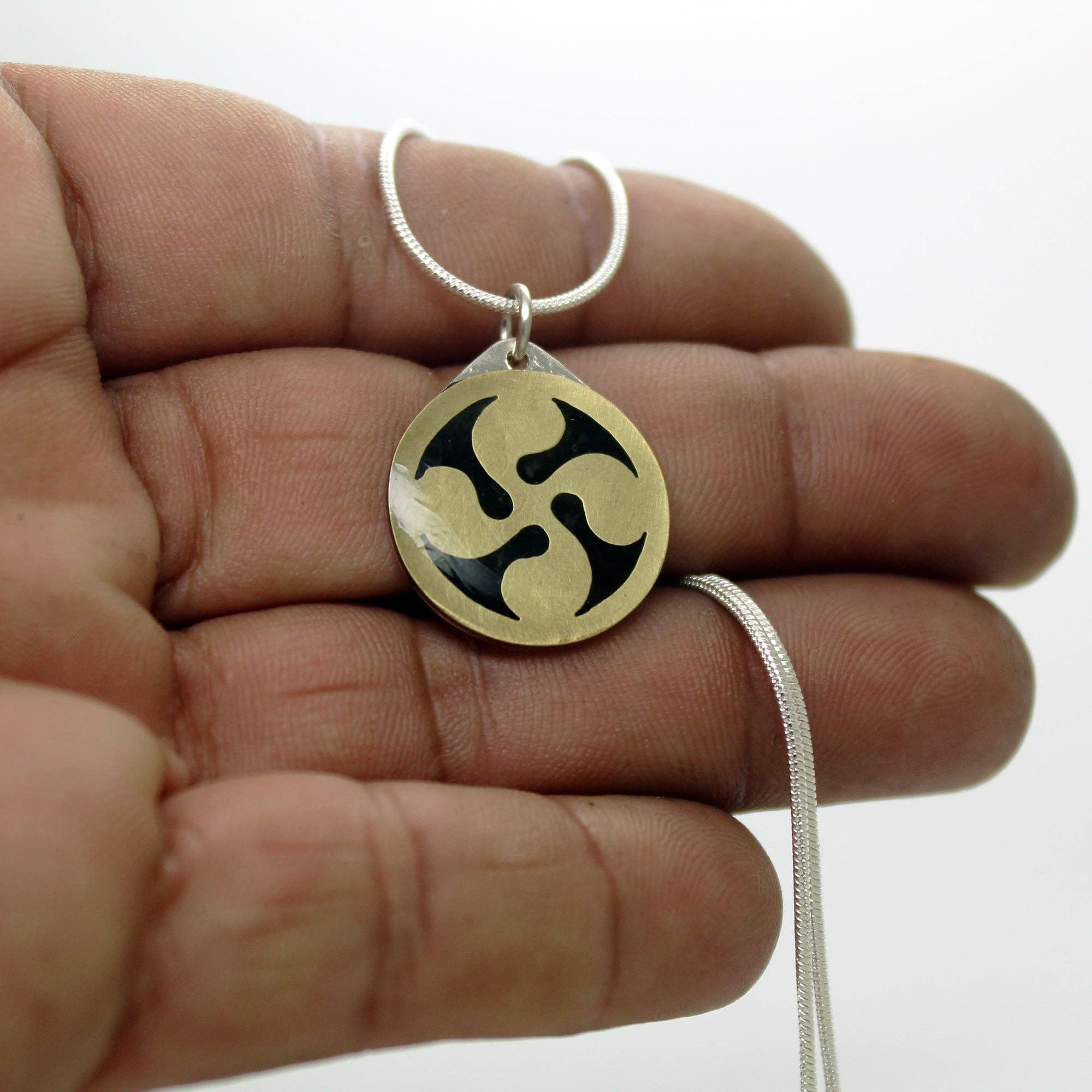 Plataica - Wholesale Pendant/Charm Necklace - Lauburu pendant in 925 silver and brass2