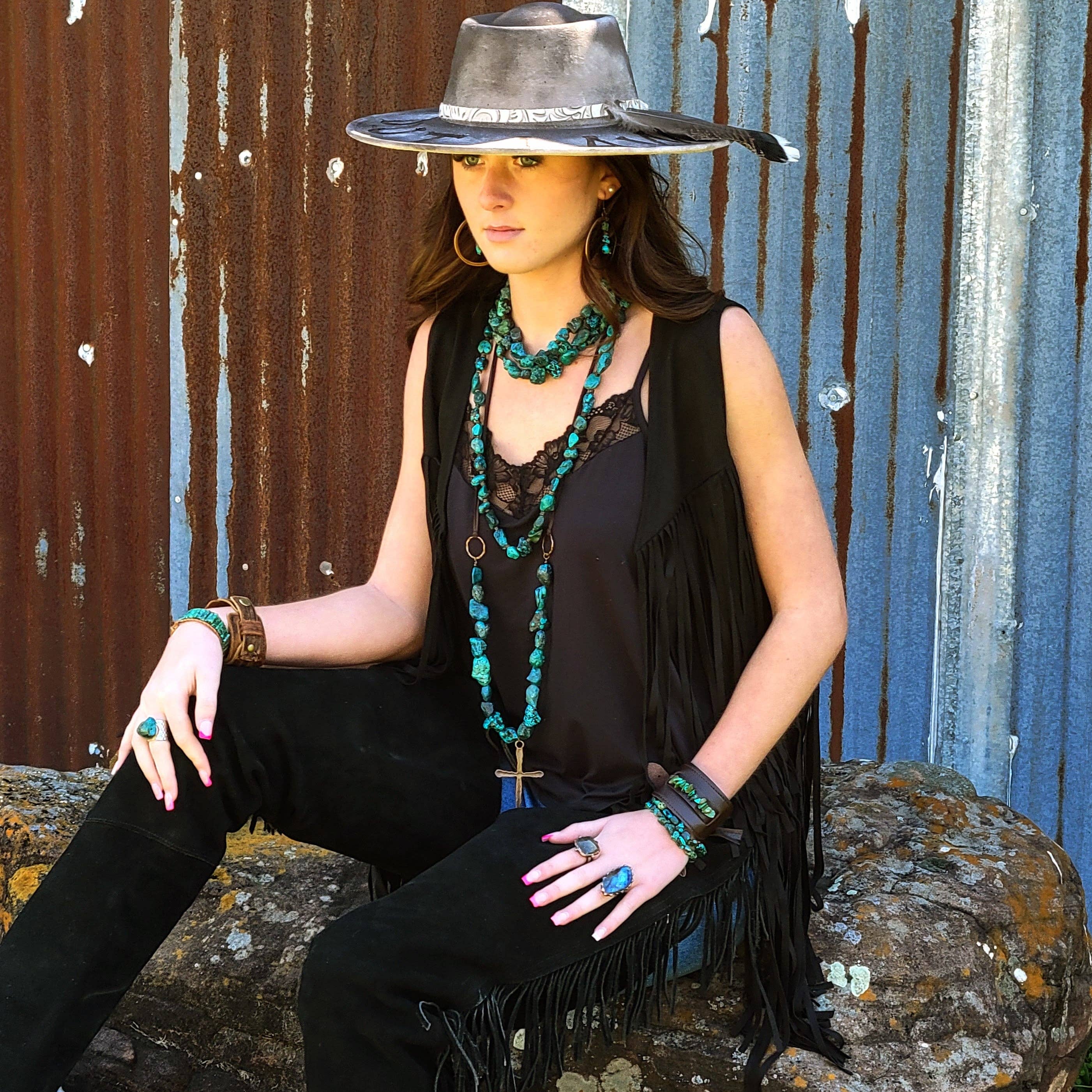 The Jewelry Junkie - Wholesale Cocktail/Statement Ring - Genuine Labradorite Ring set in Antique Copper 012x9