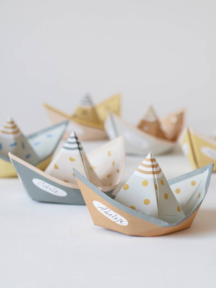 SEGEL folding paper boats for wholesale by Jurianne Matter