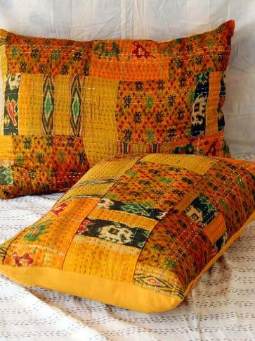 2-teiliges Set Kantha-Kissenbezug aus gelber Seide im Patchwork-Stil für den Großhandel von Bhawana Handicrafts