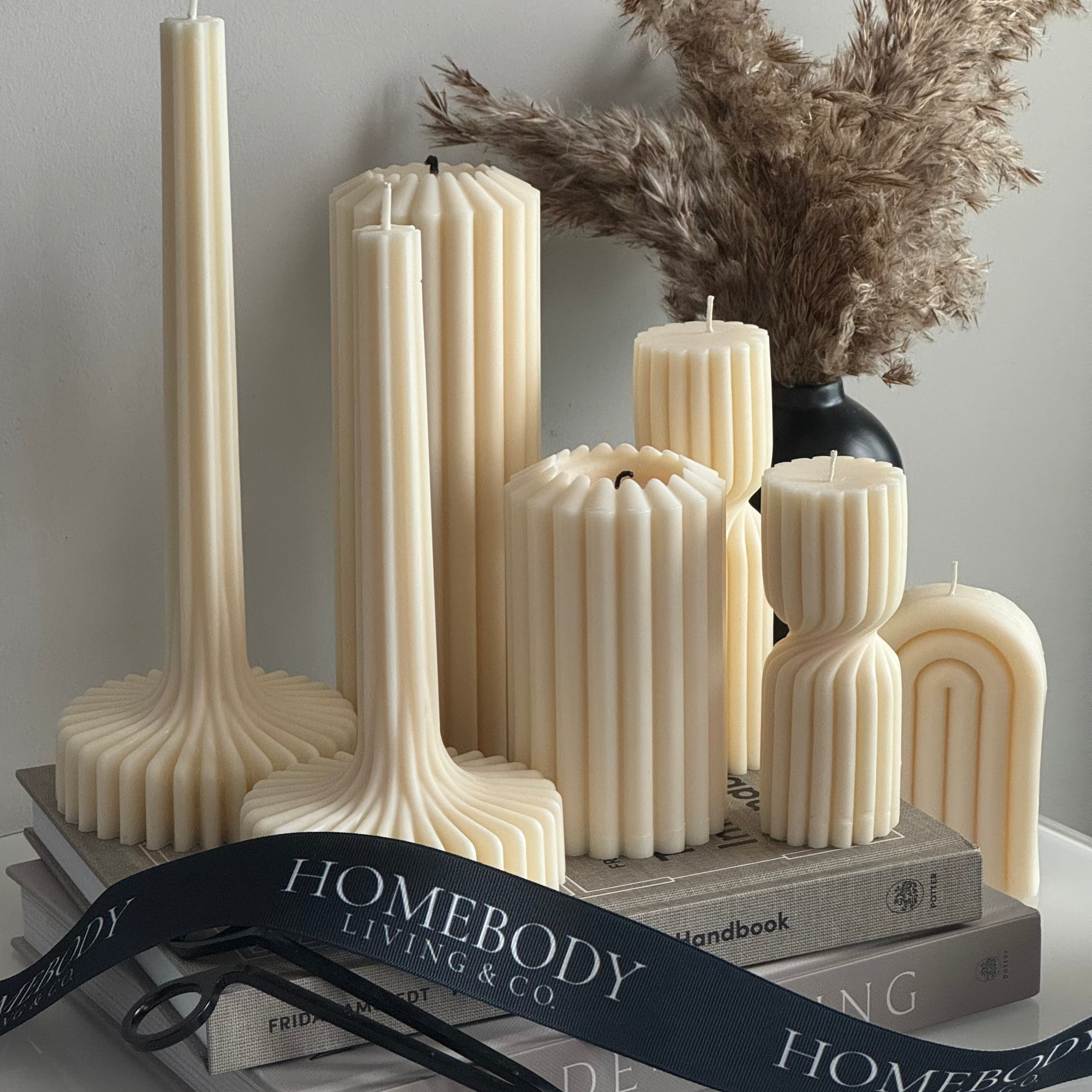 Homebody Living & Co. - Wholesale Pillar Candle - The Sculpted Ribbed Pillar Candle2