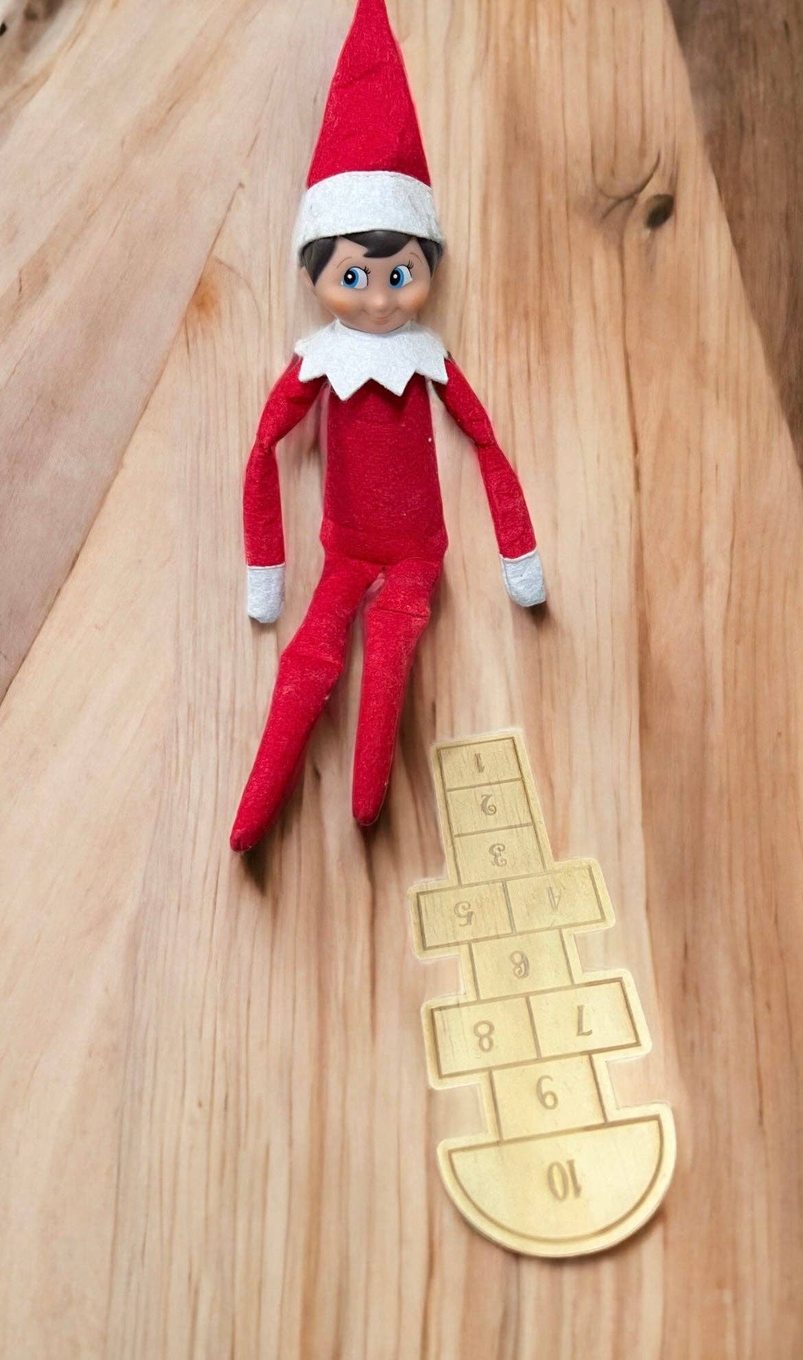 4 Little Dreamers - Wholesale Christmas decoration - Elf Prop - Hop Scotch0