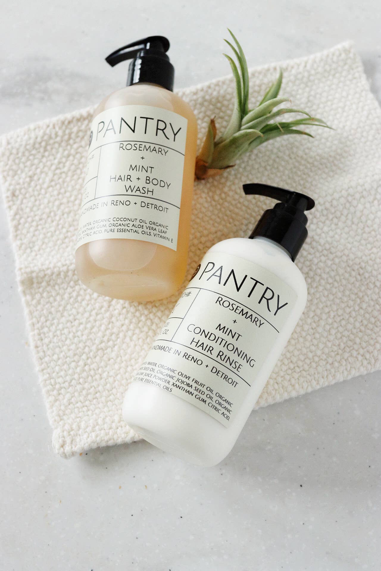 Pantry Products - Skin, Body, + Wellness – Engroshandel 2-i-1 shampoo og kropsvask – Rosmarin Mynte Hår + Kropsvask - Lavaffalds Bulk Refill 1 gal2