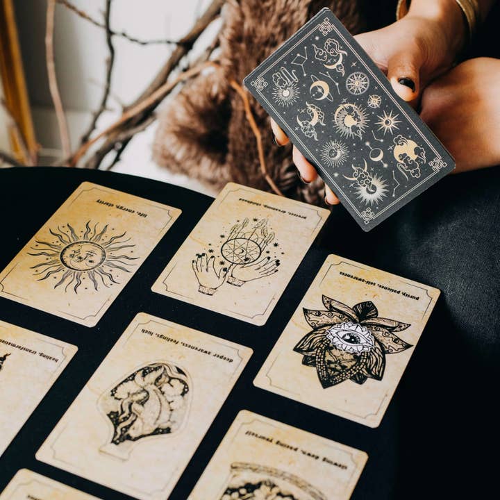 LA MUCI DESIGN - Wholesale Tarot Cards - Wisdom Oracle Deck – 15 Card Oracle Set 6