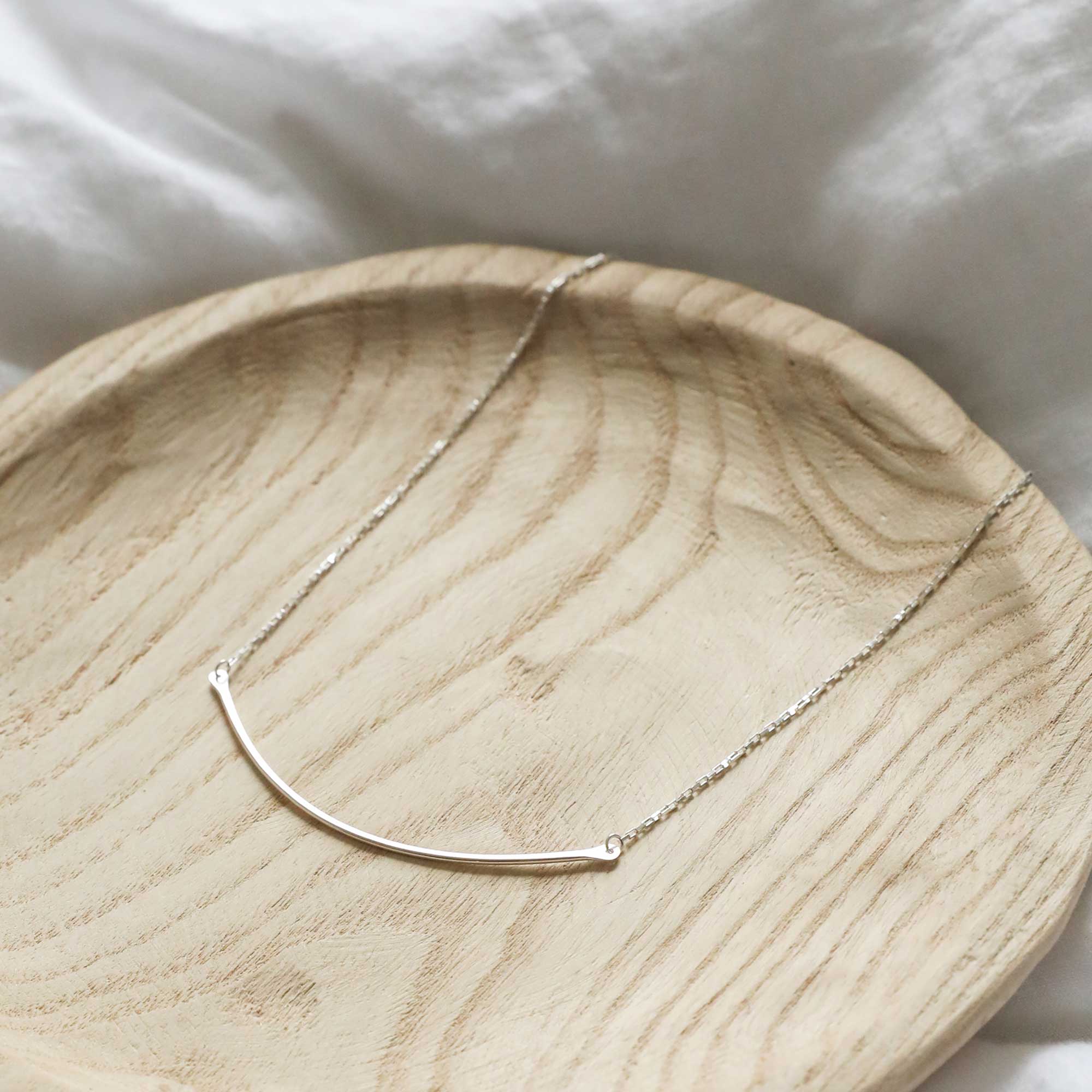 Freshie & Zero - Wholesale Link & Chain Necklace - Horizon Necklace Choker Hammered Curved Bar Adjustable Chain5