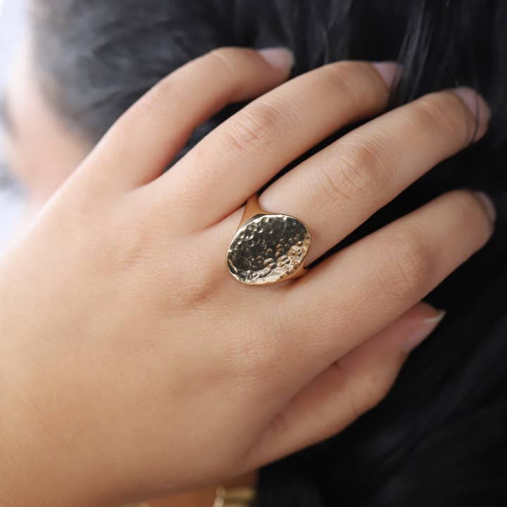 Meyelo - Wholesale Signet Ring - Suna Ring1