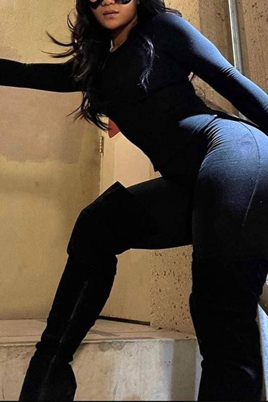 Queen Fashion - Vendita all'ingrosso Completo top e pantaloni (NON loungewear) - Donna - set camicia aderente e collant3