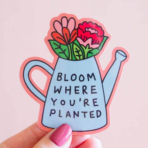 Little Woman Goods - Vendita all'ingrosso Adesivo - Adesivo in vinile Bloom, motivo: annaffiatoio, decorazione floreale da giardino0