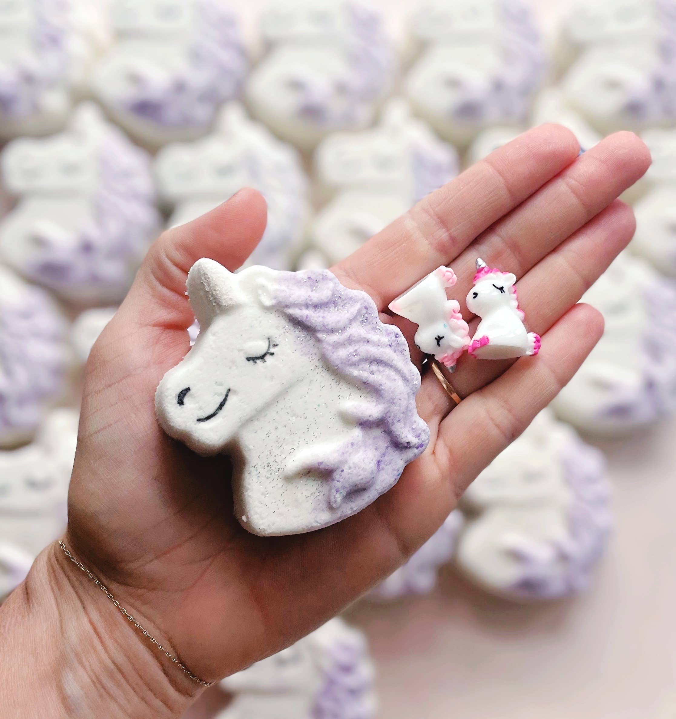 The Sister Made - Wholesale Bath Bomb/Fizz - Unicorn Bath Bomb with toy!