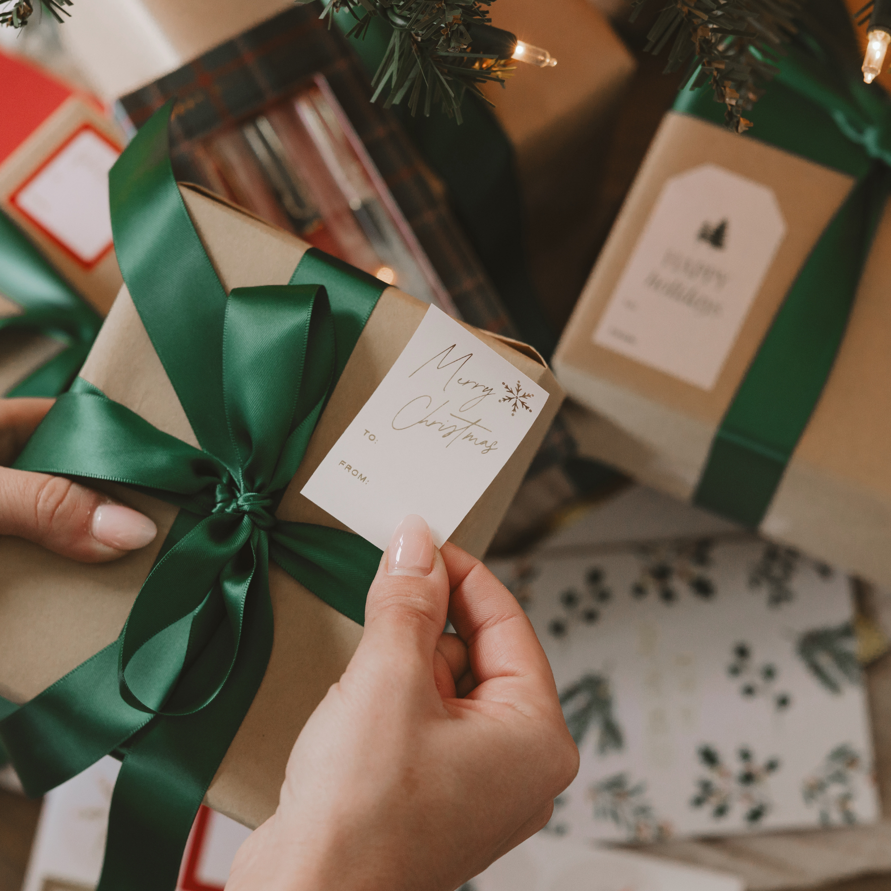 Sweet Water Decor - Wholesale Gift tag - Holiday Classic Gift Tags Set - Stickers Set1