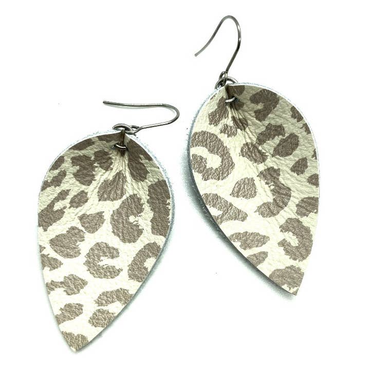Pinch Petals - Leopardo nudo per la vendita all'ingrosso da parte di The Pink Antler Accessory Co.