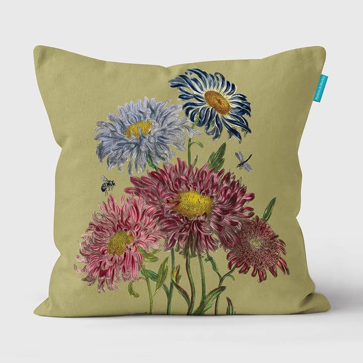 Coussin Asters Vintage Garden pour la vente par Perkins & Morley
