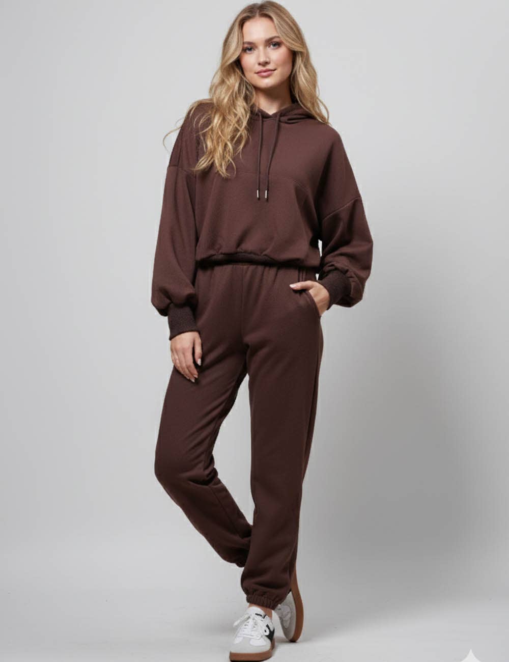 Sweetkama - Venta al por mayor Sudadera con capucha - Mujer - Conjunto diario de sudadera con capucha y pantalón para mujer en color sólido10