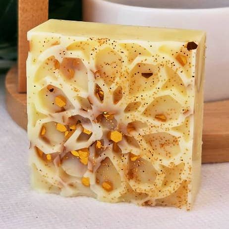 Fondant parfumé - Carré en cire - 70 senteurs for wholesale by Sarl SdG / Souffle de Gaïa