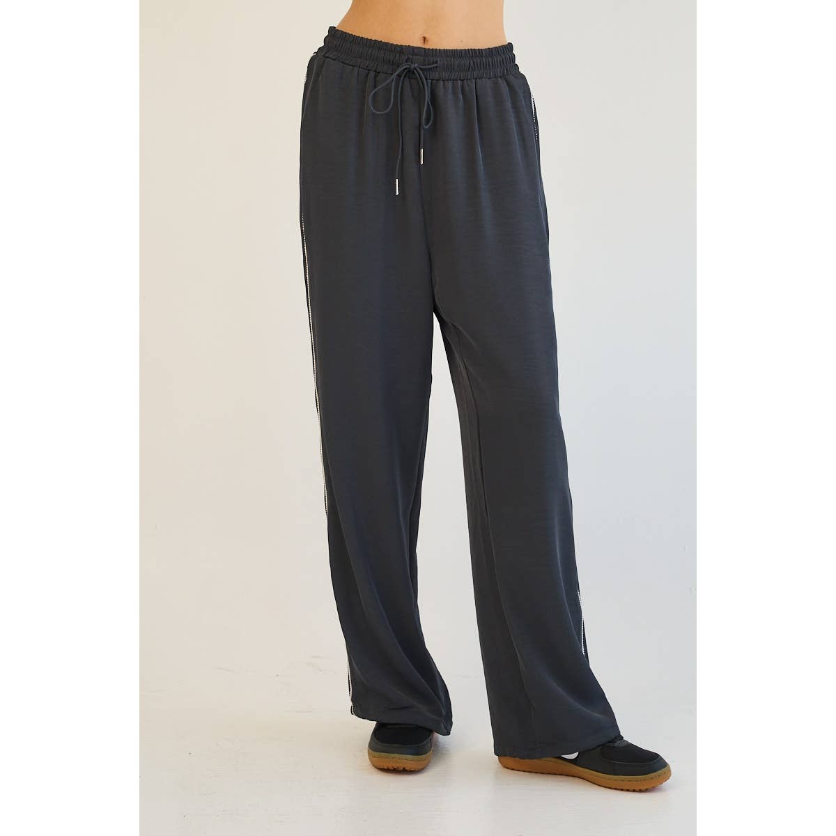 The GREii – wholesale Top & pants set (NOT Loungewear) – Women's – Metalic Piping Detail Top and Drawstring Pant Set 15