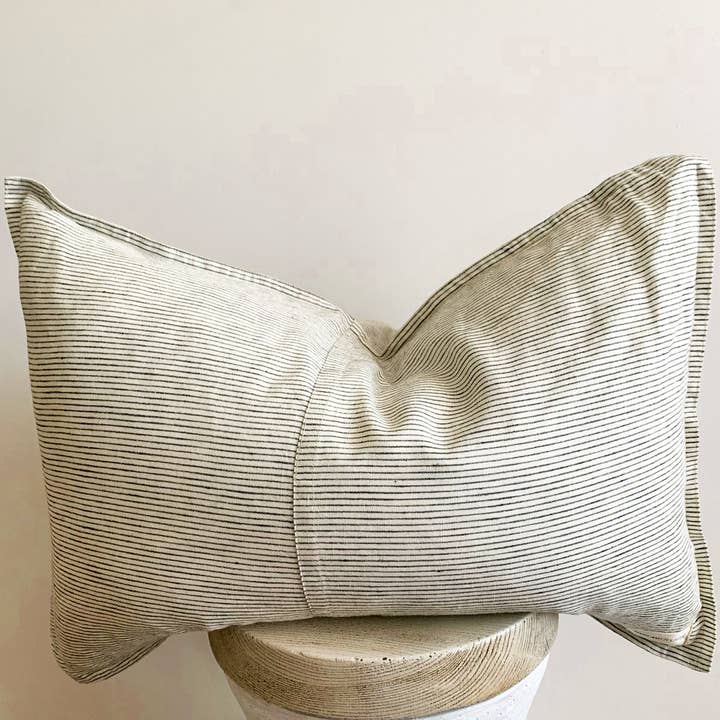 Mama and Tochter - Wholesale Lumbar pillow - Pure French Linen Lumbar Cushion - Pinstripe0