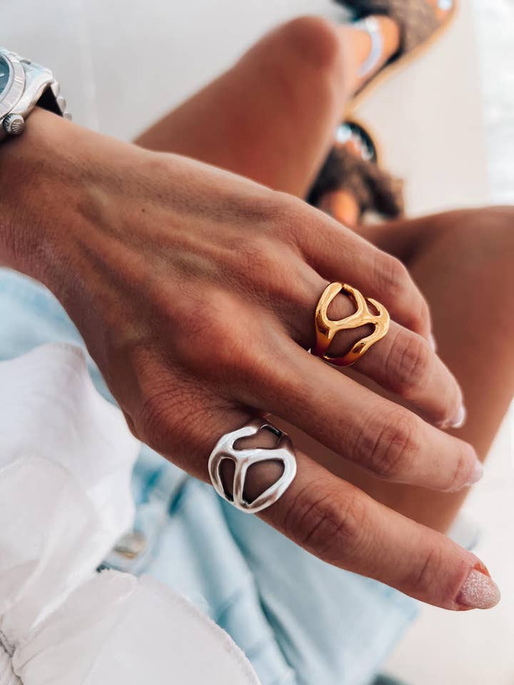 Organic rings in gold and silver for wholesale by Goupi