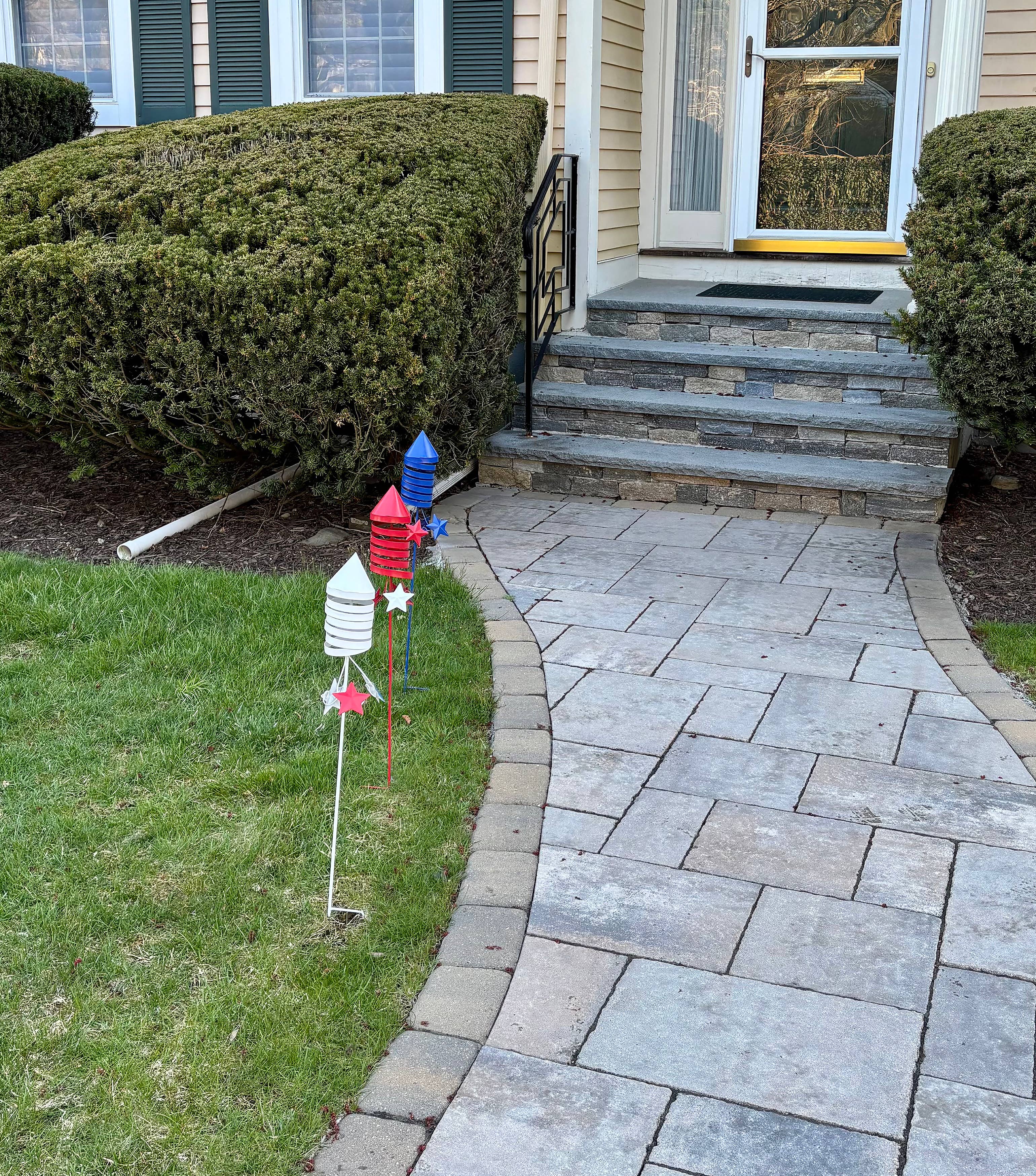 WORTH IMPORTS - Vente Piquets de jardin/pelouse - Piquets Americana Fireworks de 33 po, 3 asset1