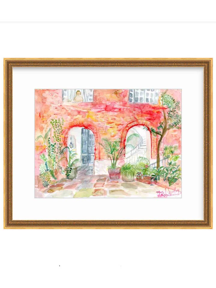 Cour du quartier français - Fille à la fenêtre pour la vente par Studio Scinto