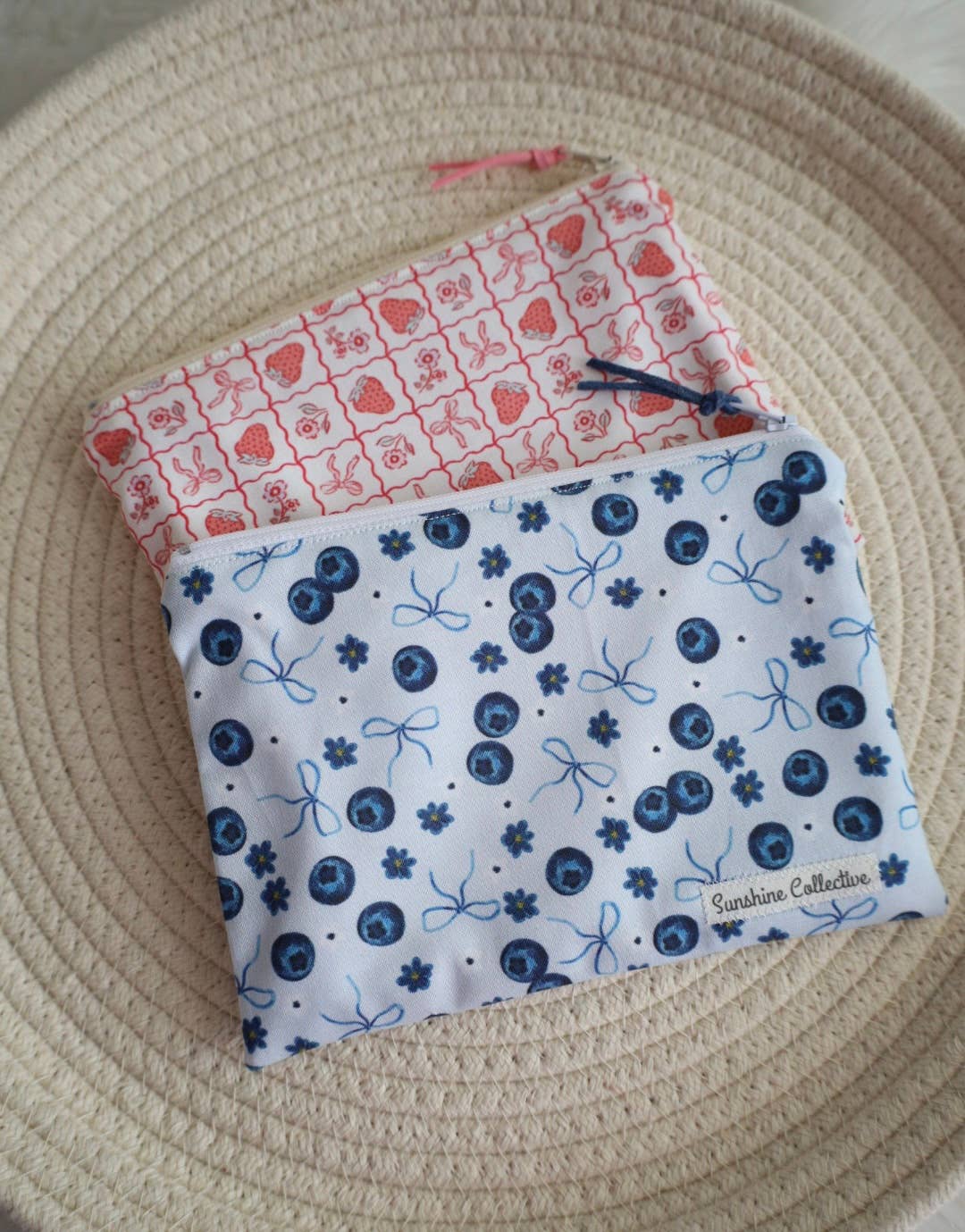 Sunshine Collective - Wholesale Pouch - Women's - Waterproof lined zipper bag0