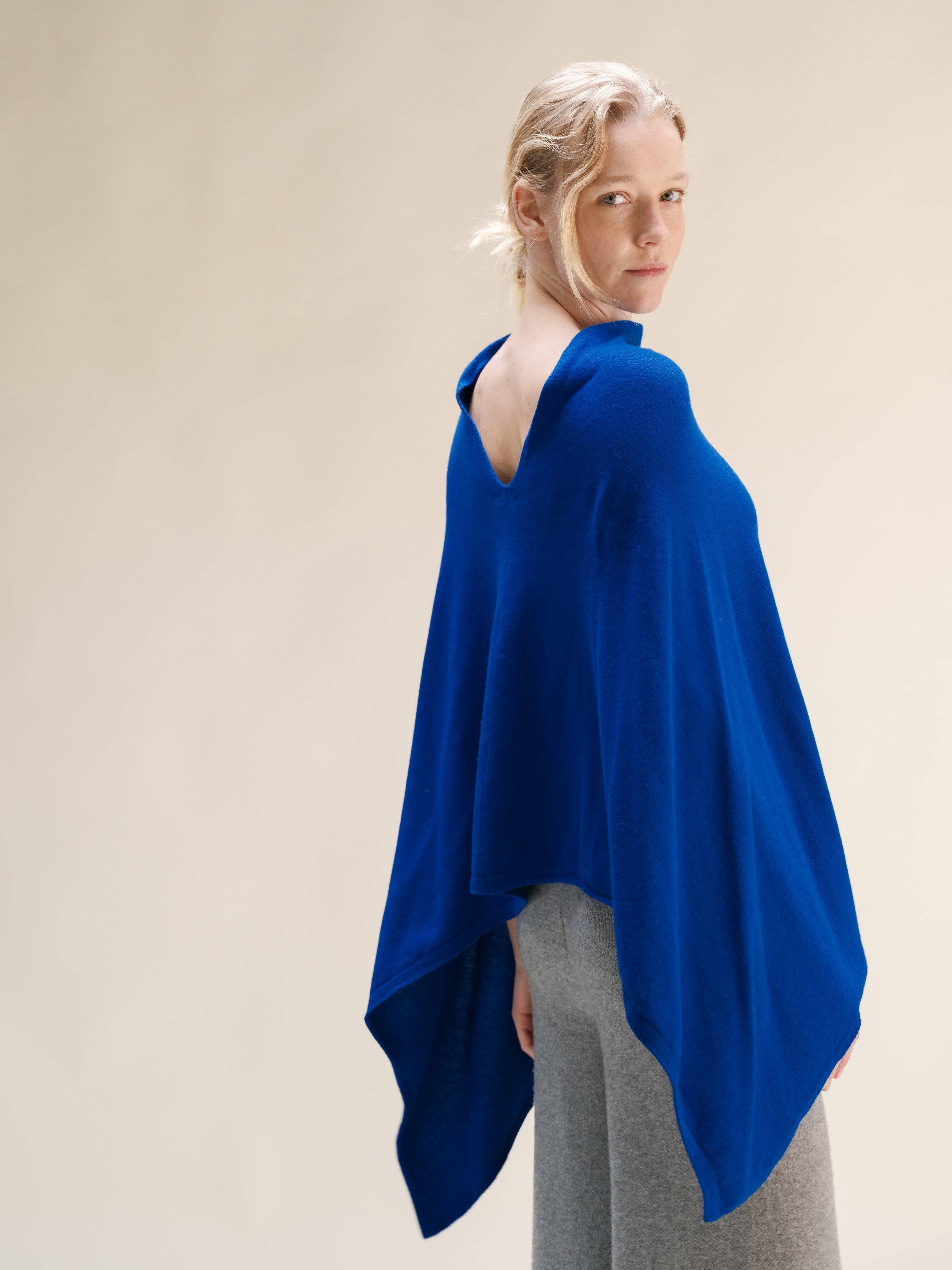 Lèmme - Wholesale Poncho - Women's - Cashmere Mix Asymmetric Poncho3