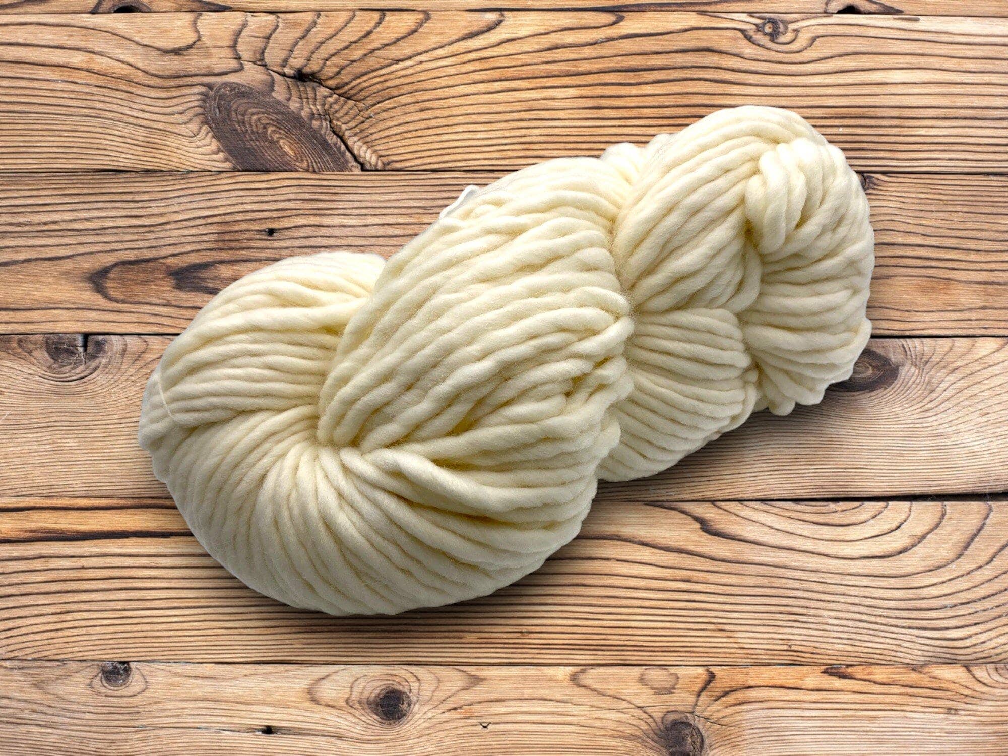 Rooster Undyed Yarns - Vente Fils à tricoter - Fil non teint : fil à tricoter super volumineux Marshmallow Merino