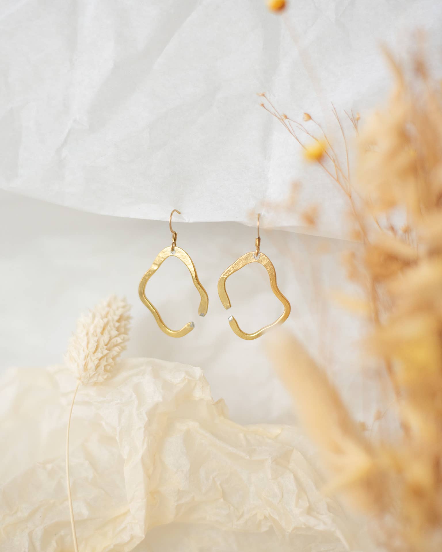 Liniata - Vendita all'ingrosso Orecchini pendenti - orecchini grafici, oro pallido3