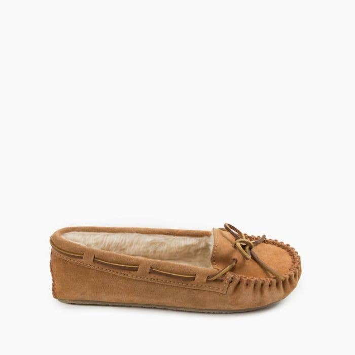 Minnetonka - Wholesale Slippers - Women's - Women's Suede Fabric Cozy Lined Cally Moccasin Slippers19
