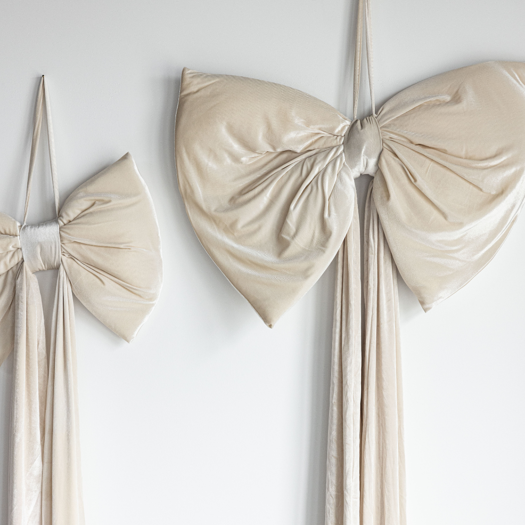 Luxe B Co - Wholesale Christmas Decoration - Bows Oversized Cream Velvet Fabric3