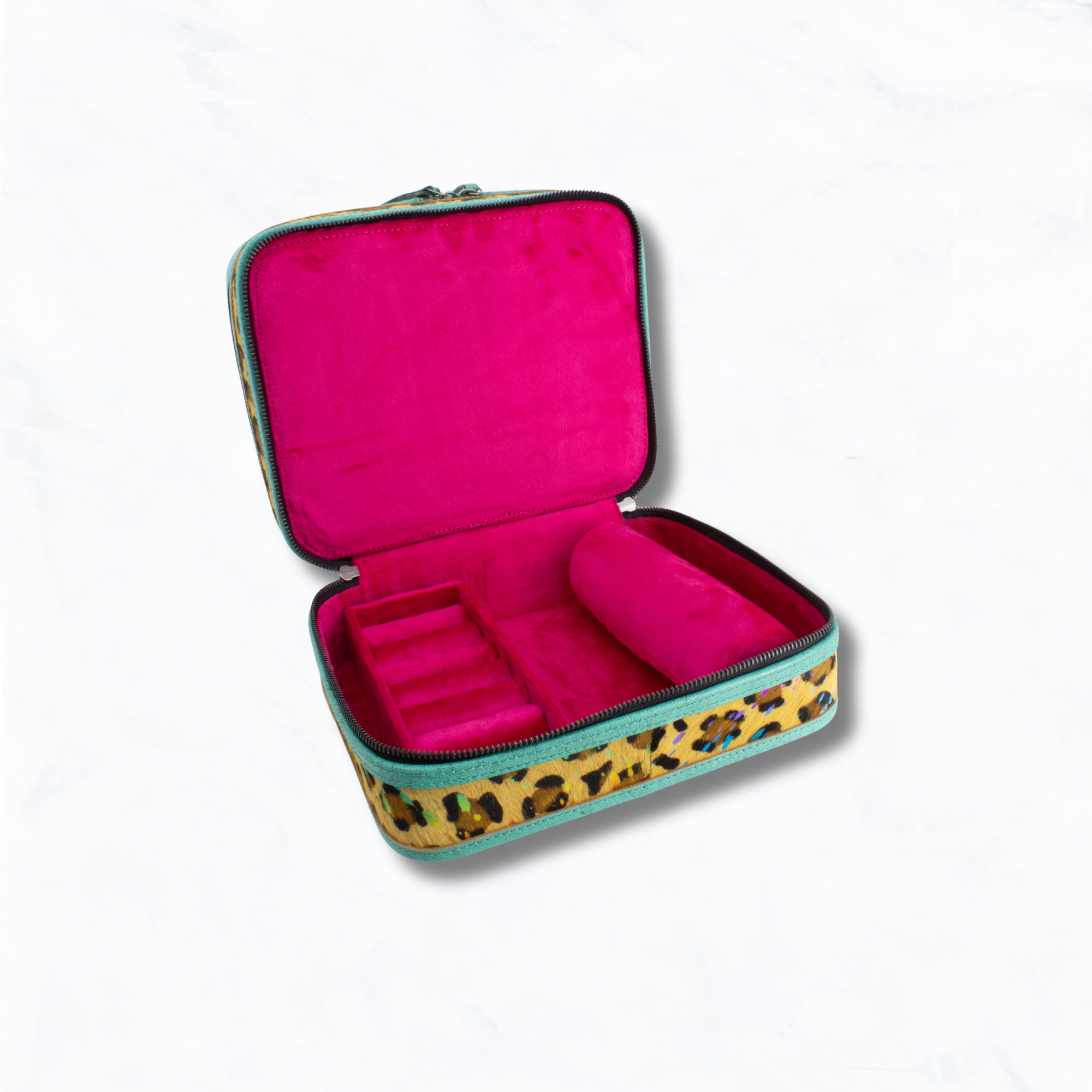 Suzie Q USA - Wholesale Jewelry Box/Organizer - Genuine Leather Leopard Print Jewelry Travel Case2