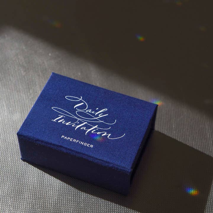 Paperfinger - Wholesale Decorative Tabletop Object - Daily Invitation7