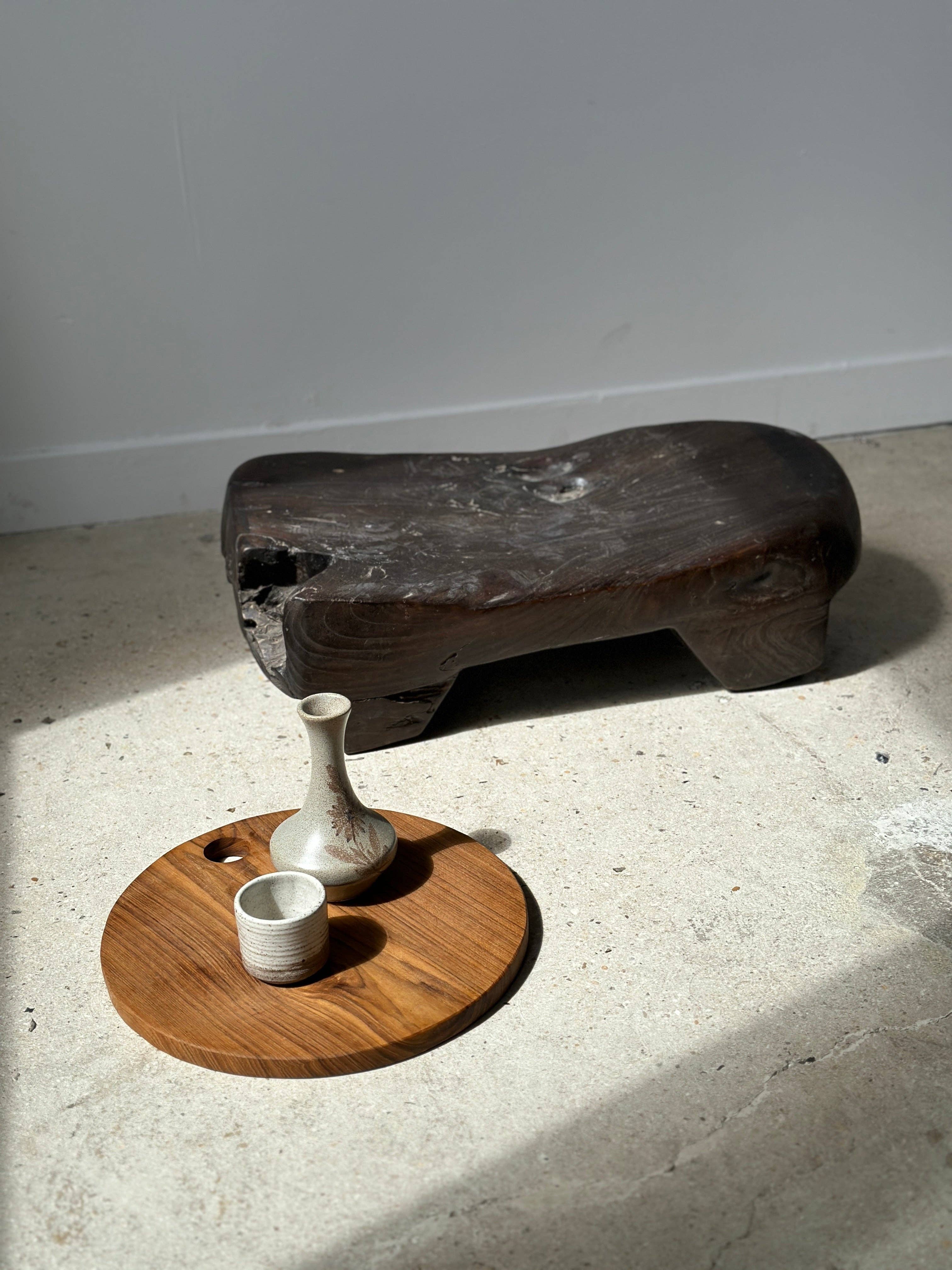 Office Objets – wholesale Skärbräda – Rund skärbräda i urholkad teak D:3081