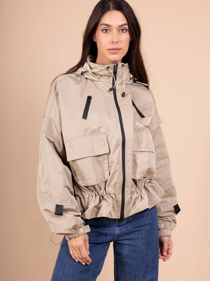 L'Emotion - Wholesale Jacket - Women's - Adjustable Hooded Waterproof Techwear Jacket1