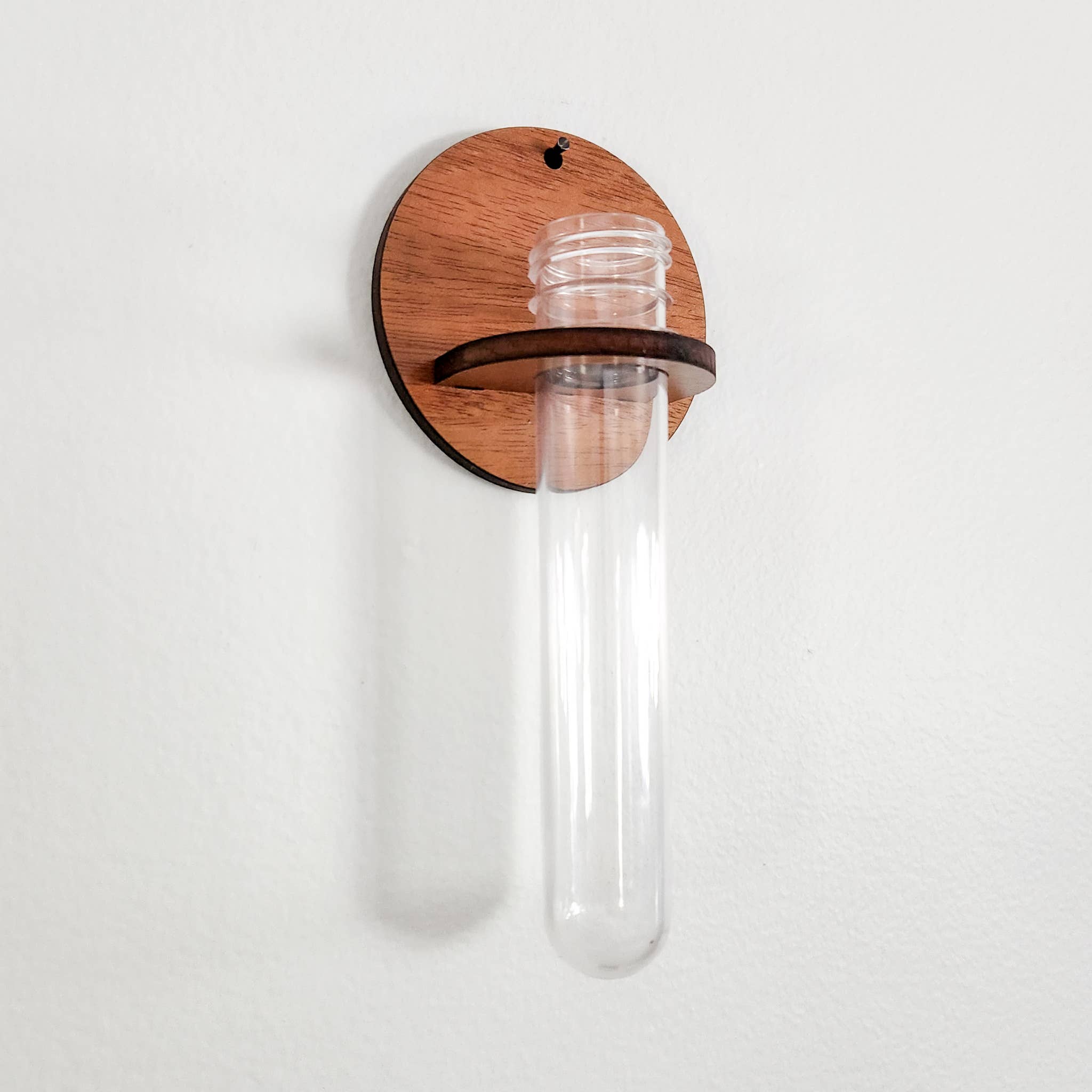 Leaf & Node - Wholesale Hanging Planter - Wall Hanging Propagation Station - Round Test Tube Holder2