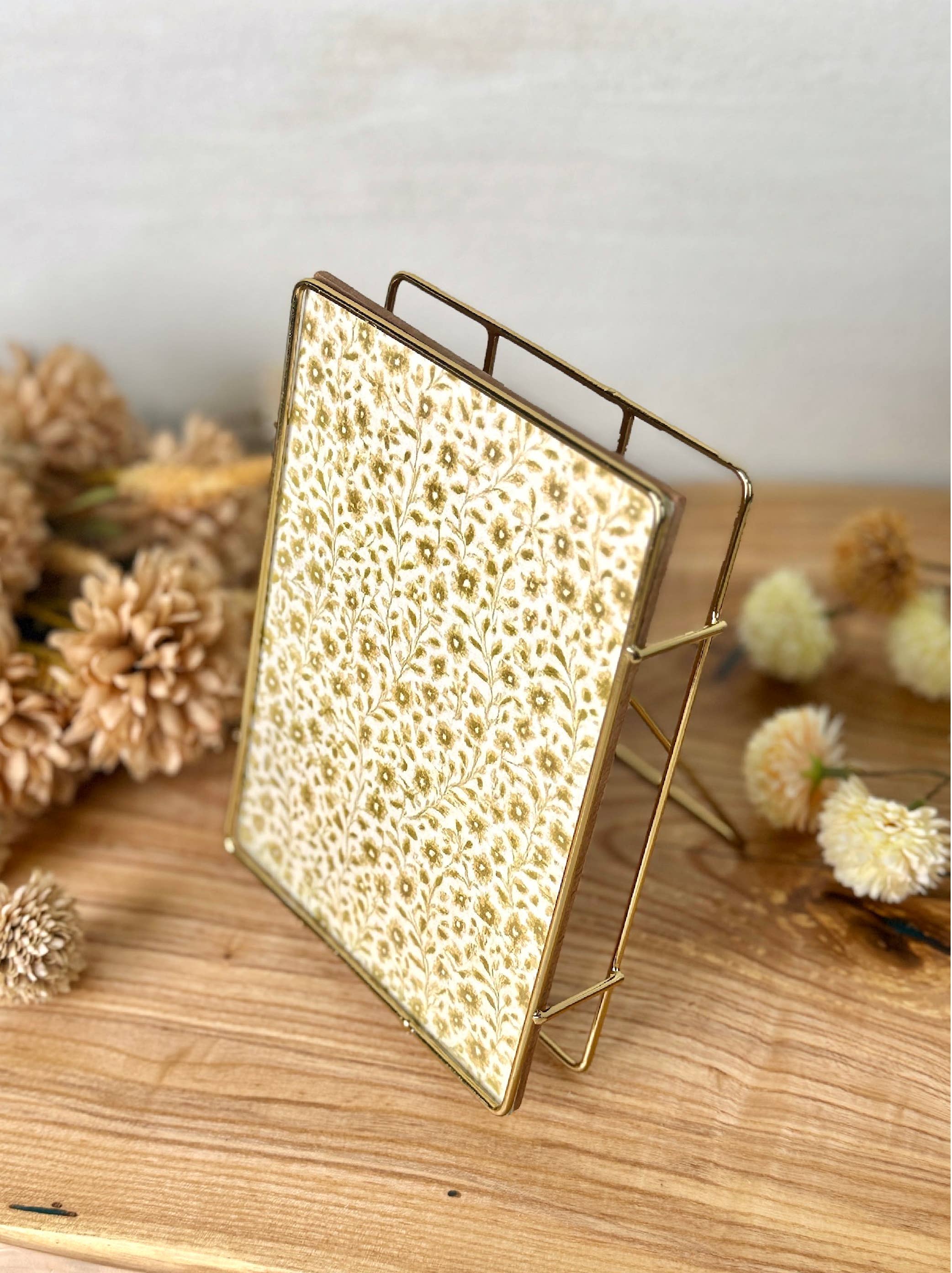 Made Market Co. - Wholesale Picture Frame - Industrial Photo Frame 5x72