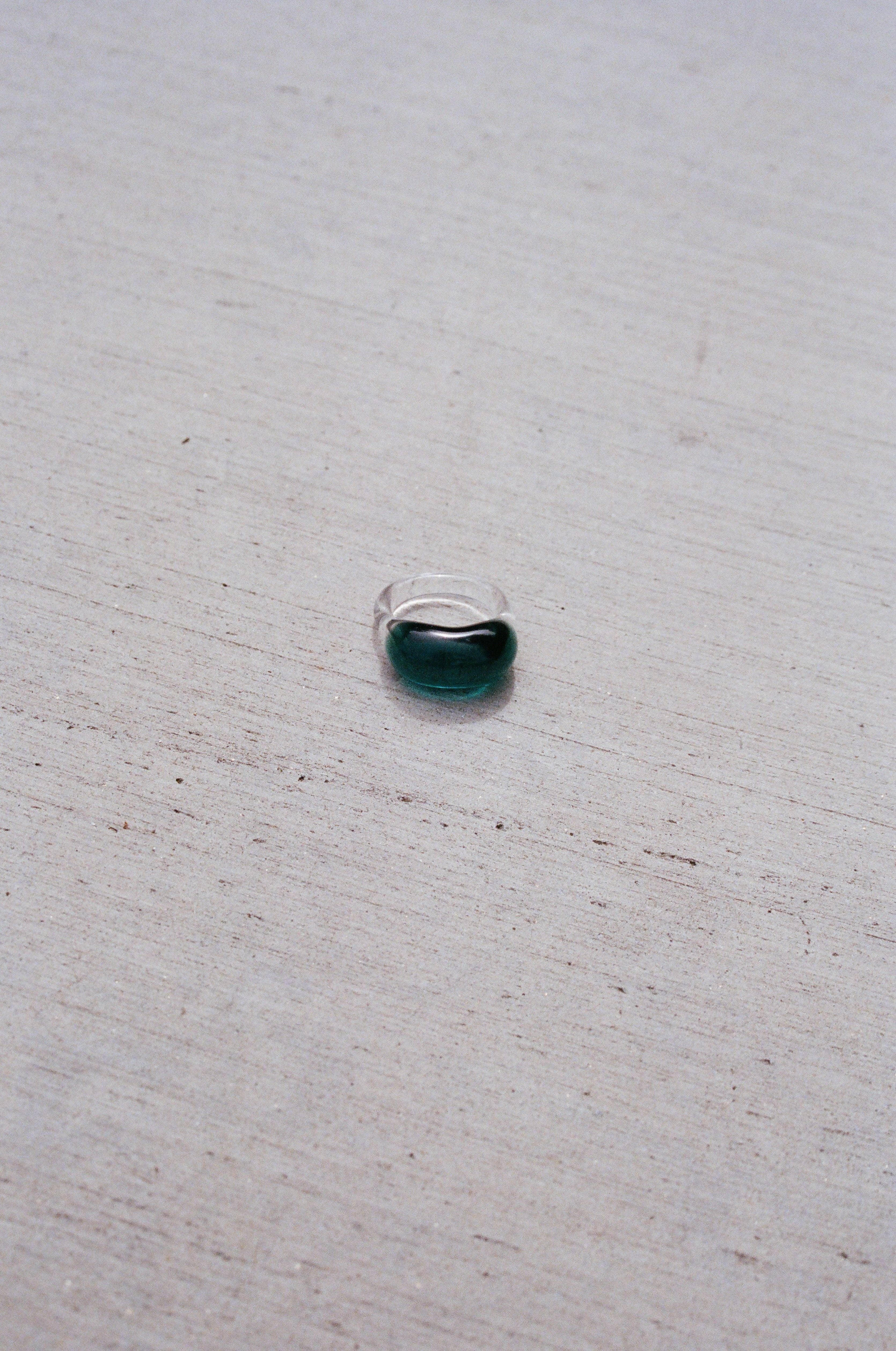 Amigas Studio - Wholesale Band/Stacked Ring - Isabella Emerald1