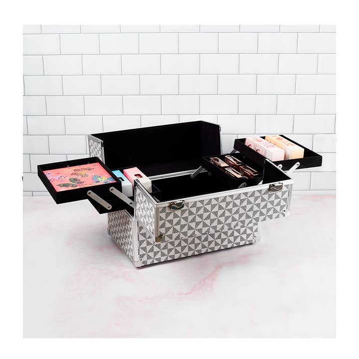 PINEAPPLE Beauty – wholesale Makeup storage box – Romantic Beauty CCB-207 Monogram Makeup Box - 1pc3