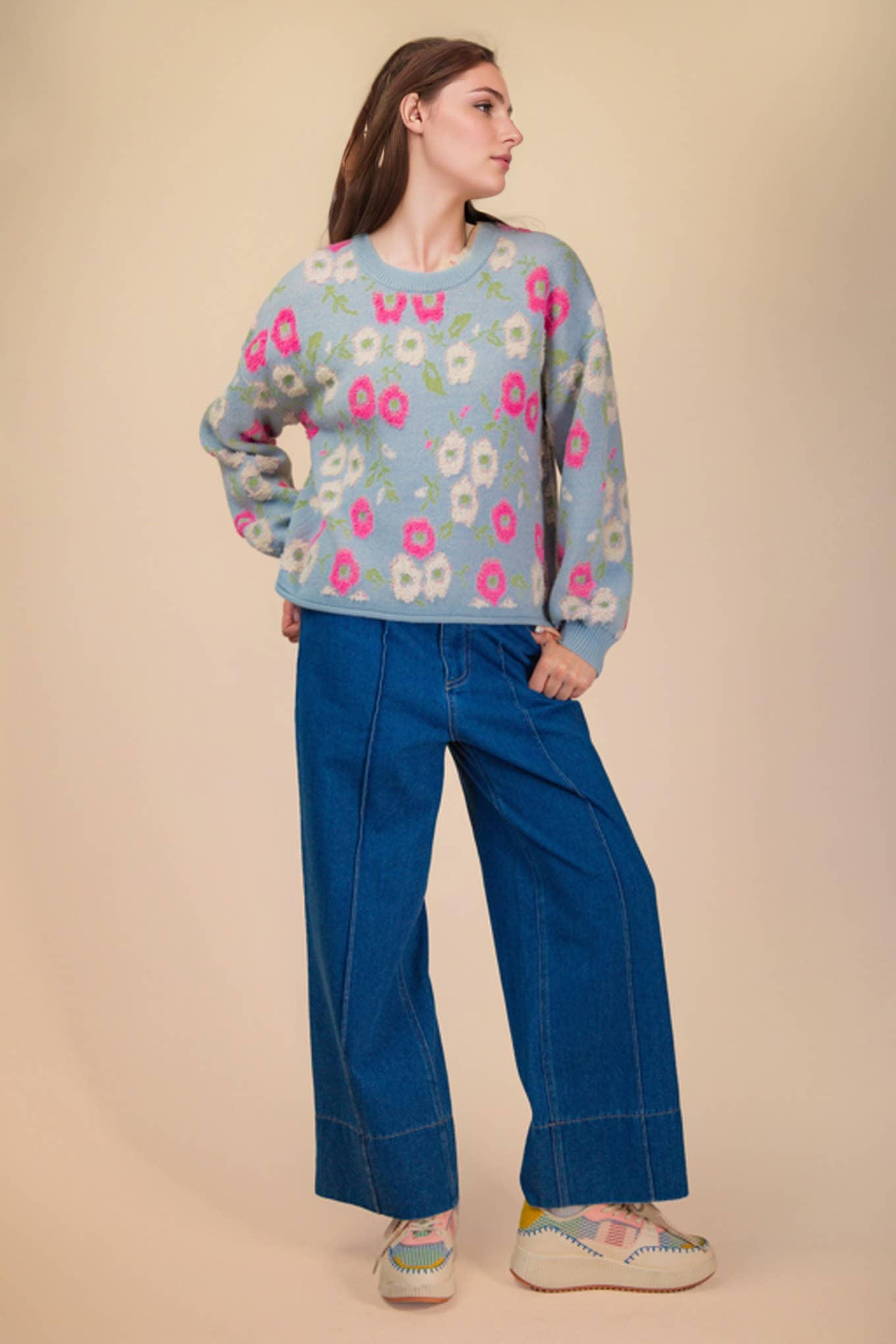 VERY J – wholesale Knitted jumper – Women′s – 12W3428N-Oversized Floral Textured Printed Knit Sweater Top1