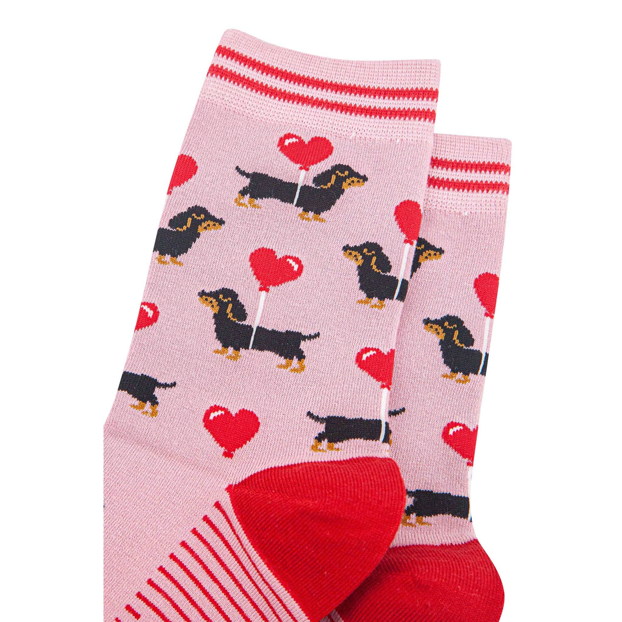 Sock Talk - Vente Chaussettes – femme - Chaussettes en bambou pour femmes - Rose clair/Rouge, Chiens saucisses2