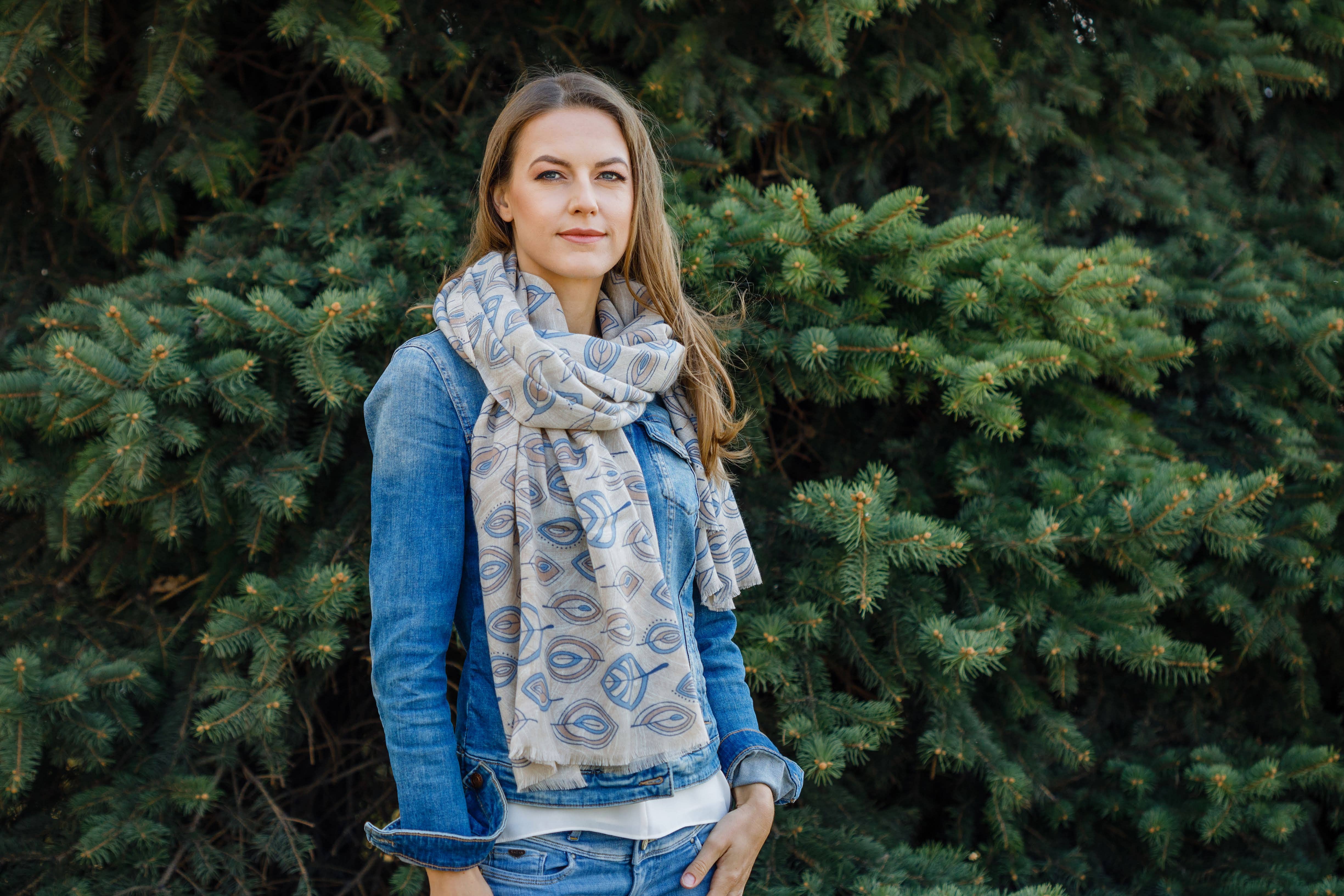 Light gray Marbu Scarf for wholesale on Faire3