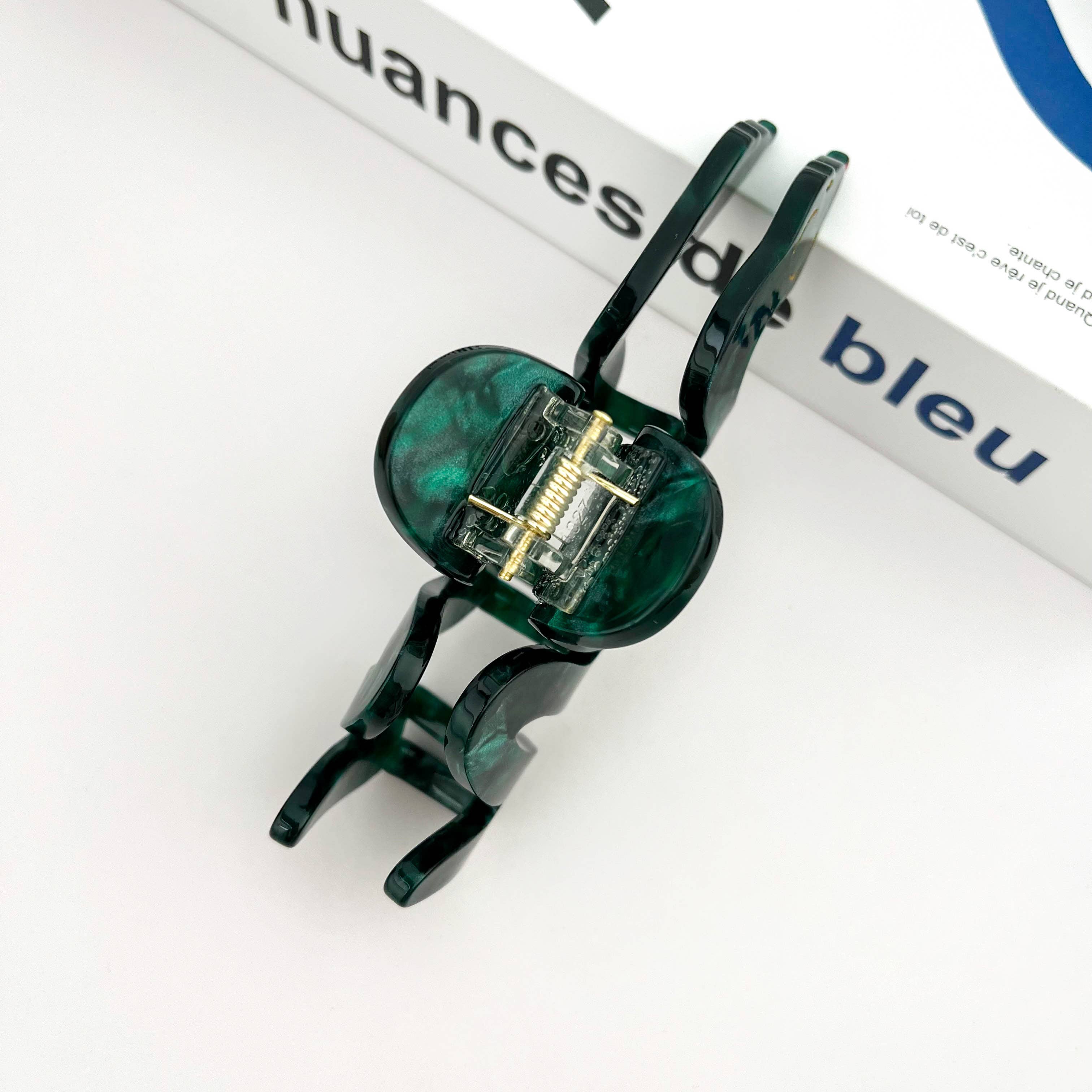 TheDivaSoap - Wholesale Hair Clip - Women's - Green Snake Claw Clip, Reptile-Inspired Hair Accessory4