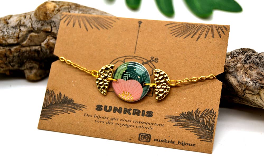 SUNKRIS - Wholesale Charm/Dangle Bracelet - Adjustable floral bracelet in gold stainless steel and resin2
