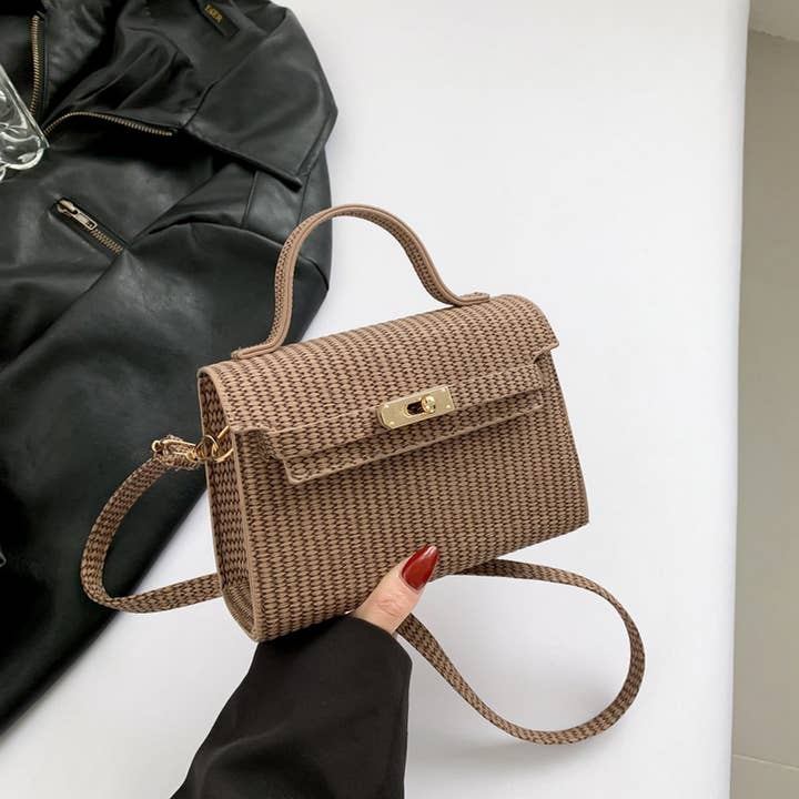 ACCITY - Wholesale Messenger Bag - Women's - NICHE FASHION RETRO MESSENGER BAG_CWAB3295