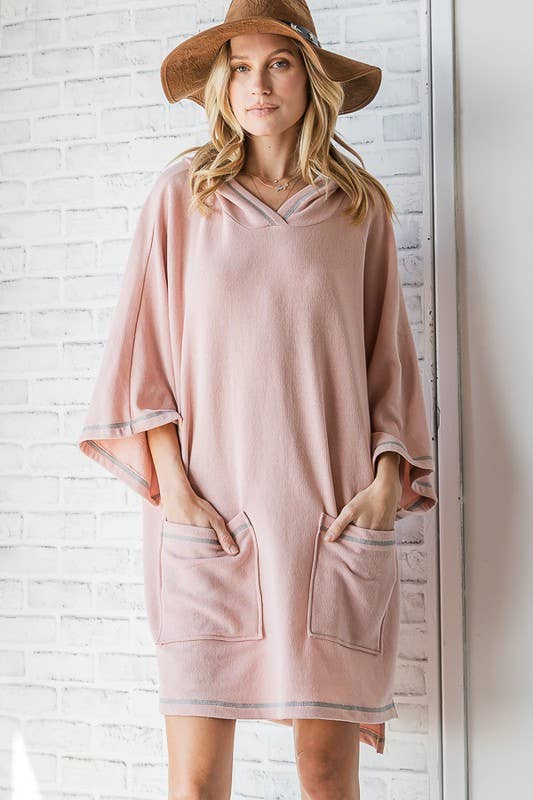 BUCKETLIST INC – wholesale Dress – Women's – D3094 Hooded Sweatshirt dress With Pockets6