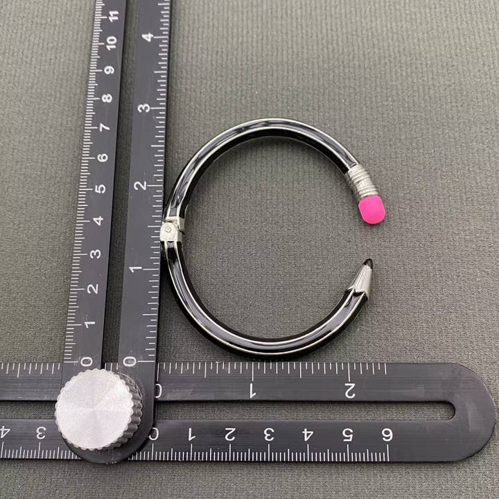 Mio Queena - Wholesale Cuff Bracelet - Enamel Pencil Cuff4